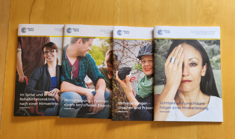 Brochures de FRAGILE Suisse Brochures de FRAGILE Suisse