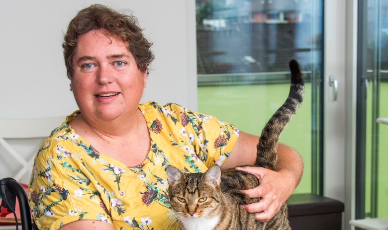 Nicole Nyfeler Nicole Nyfeler avec son chat